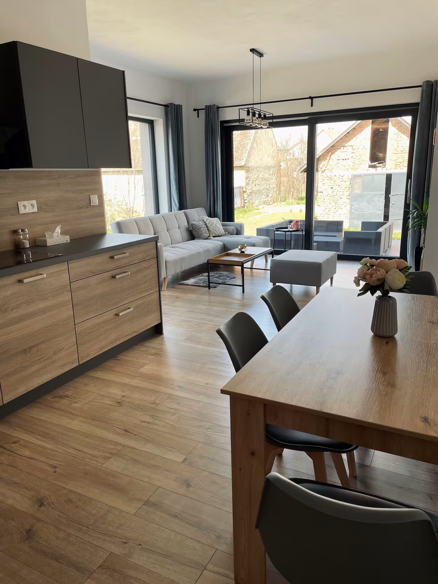 3_558015f4-dd16-4599-9bfe-d7e004f9bb1f