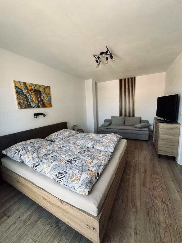 68371521-f02f-4a78-bbeb-a6e3b3c77e31