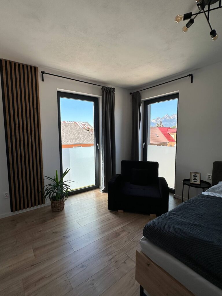 e1859efb-a688-4a12-ab46-966a855d641c